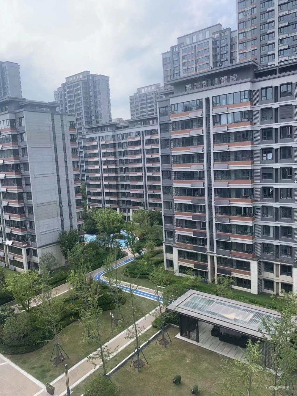 合肥房产网>合肥二手房>新站二手房>职教城二手房>保利罗兰香谷>