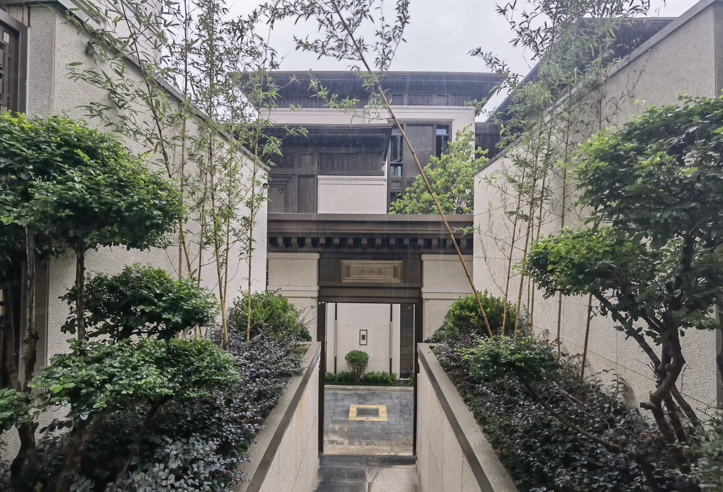 万达长安龙胤9室9厅9卫2000㎡南北15000万