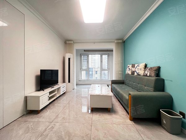 青岛黄岛薛家岛西海瑞苑(一期)精装套二前排无遮挡 采光很好 次新房