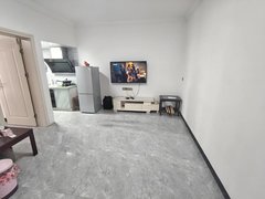 桂林秀峰嘉多国际广场金桂国际甄选1房1厅,电梯中层,精装修,家具家电齐全出租房源真实图片