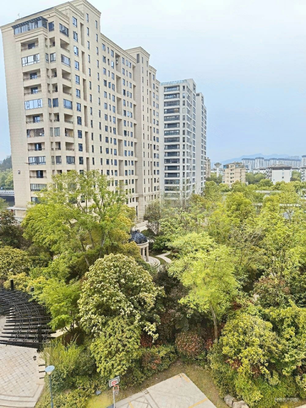 万马伊顿庄园公寓住宅