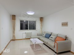 乳山市区商业街毛家芙蓉花园2楼全明户型，精装未住 两室两厅双气 全新空调出租房源真实图片