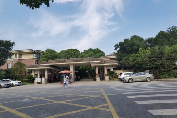 九龙仓碧堤雅苑