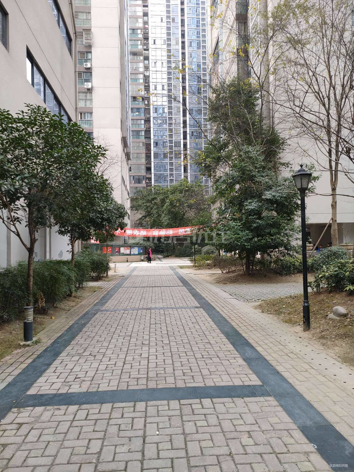 出行方便 带电梯 板楼,西城国际二手房,60万,3室2厅,1卫,98平米-绵阳