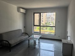 乐陵城区新一中中央世纪城 低楼层 2个空调 冰箱洗衣机 年租9500出租房源真实图片