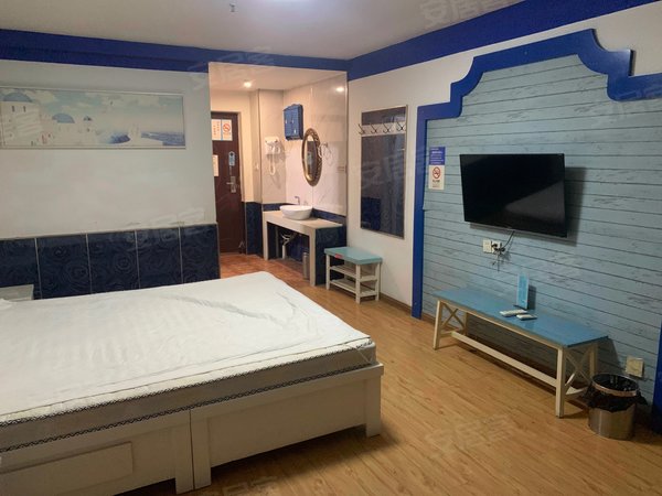 青岛平度李园圣凯国际圣凯国际15楼精装出租,家具家电齐全,每月800元