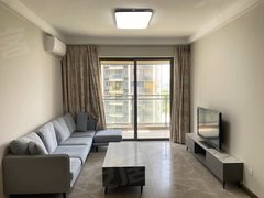 韶关武江新城区保利中汇花园 全屋定制衣柜3室2卫 租1699元 密码看房出租房源真实图片