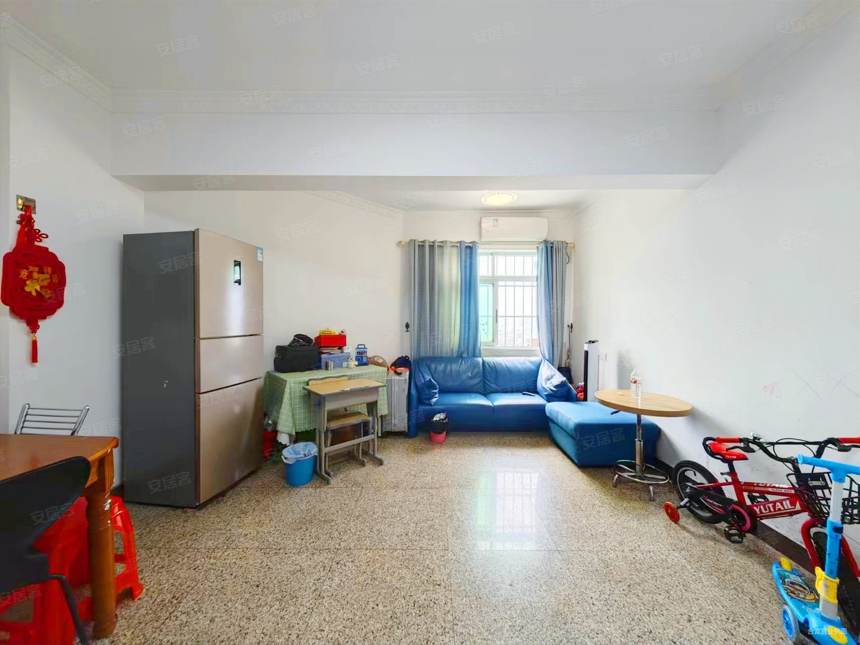 银海花园 高楼层视野无遮挡 商业配套成熟 交通便捷 有电梯