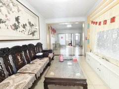 潍坊临朐临朐城区兴隆新村,精装多层3室,家具家电齐全拎包入住看房方便出租房源真实图片