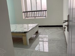 淮安经济开发区经济开发区不是中介,东湖锦绣大小单间,主卧独立卫,400起租价格实惠。出租房源真实图片