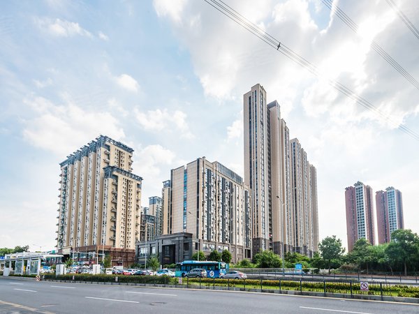 深圳龙华观澜陶润懿峰陶润懿峰  精装89平4房 南北通透  空房出租