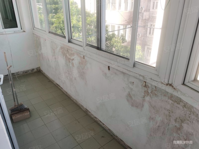 靠铁路 排 有可能会拆 满五年 有钥匙随时可看 诚意出售,金塘小区二手