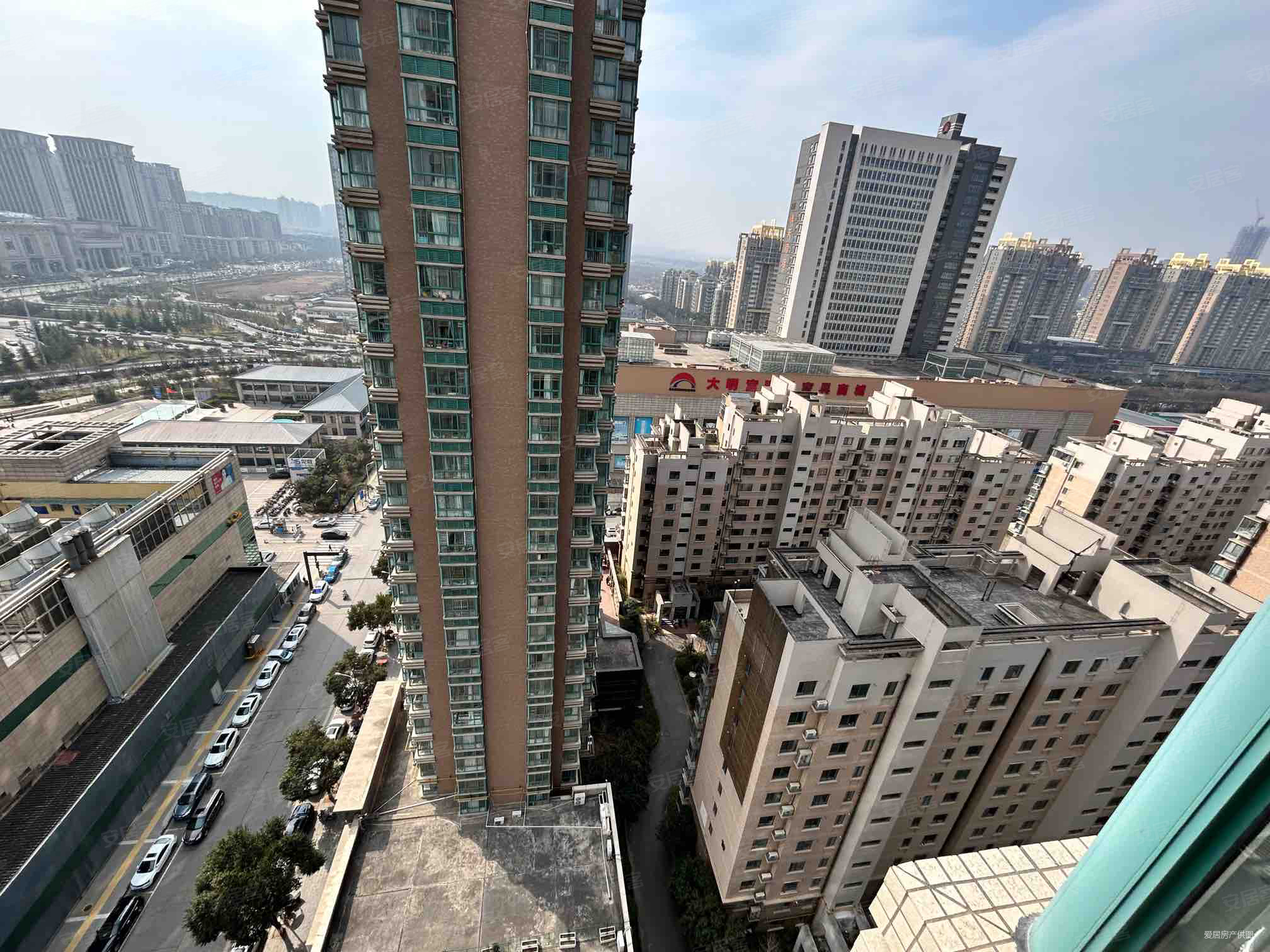 锦园君逸东区集中供暖电梯房近医院大两房精装好房