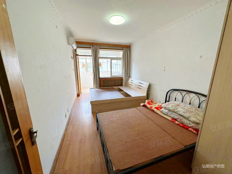 新龙家园 南北通透 高楼层采光充足 商品房 精装好房