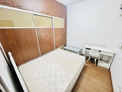 厦门思明松柏自己家吕厝地铁口宏益大厦单间带独卫,押一付一出租房源真实图片