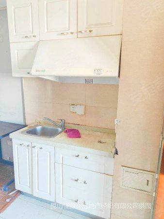 华丰大厦70年产权58平朝南公寓52万