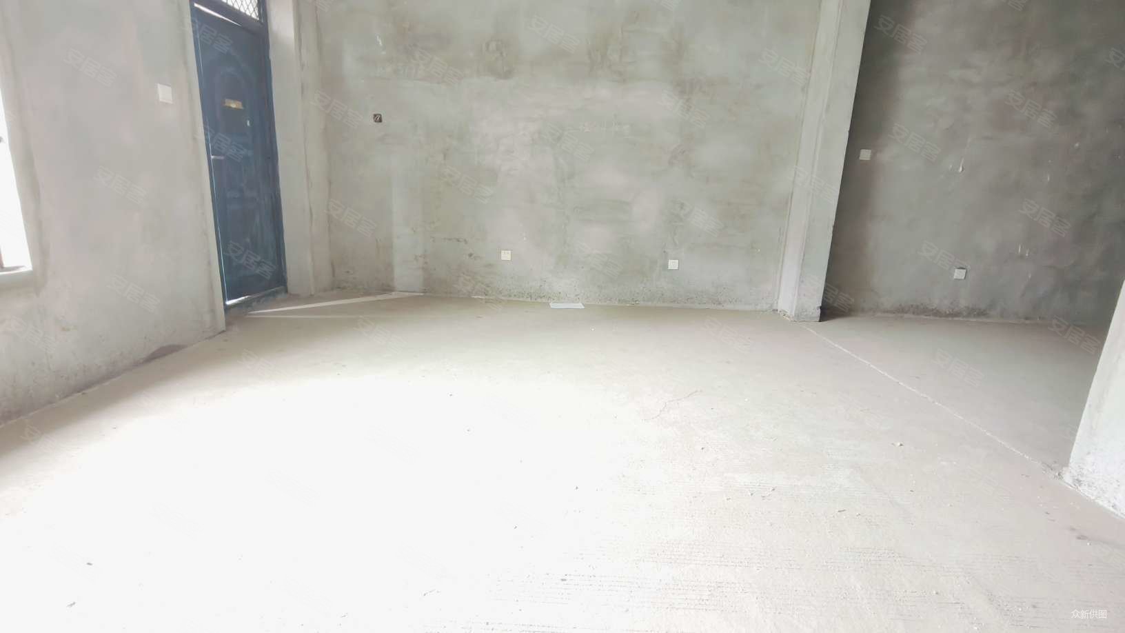 海棠一号院4室3厅3卫135.8㎡南北115万