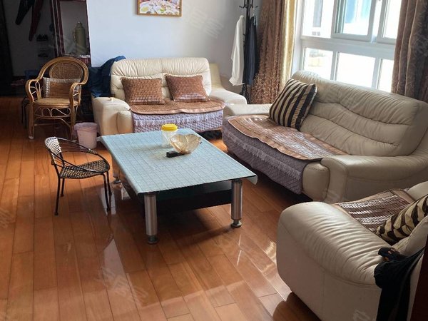 宁波宁海宁海大厦龙珠大厦出租龙珠大厦174平方全装修 拎包入住 3.