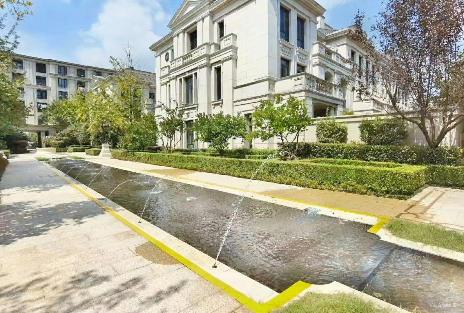 杭州房产网>杭州二手房>余杭二手房>五常二手房>绿城西溪融庄(别墅)>