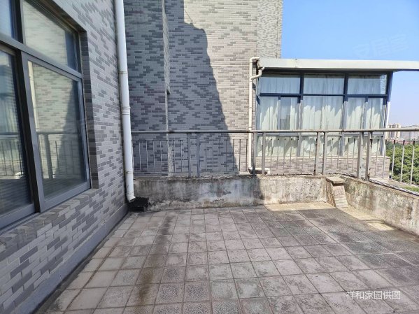 西安房产网>西安二手房>曲江新区二手房>雁南四路二手房>曲江华府>