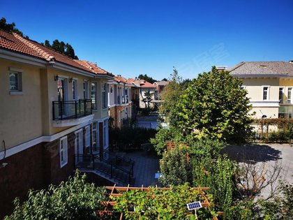 华堂高尔夫庄园别墅