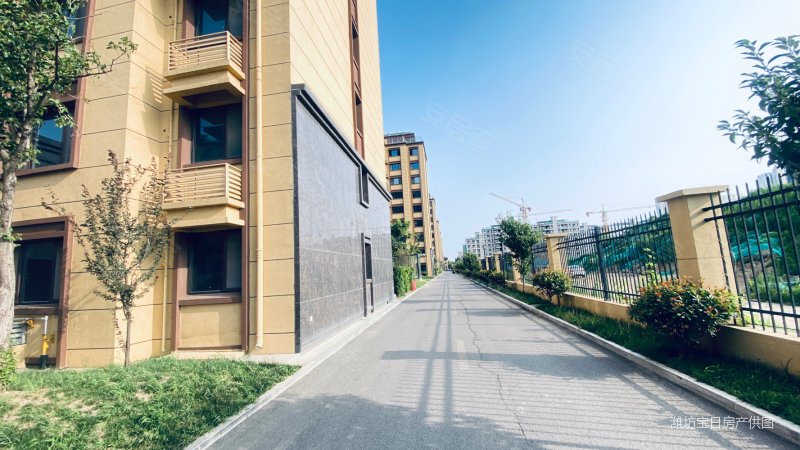 安丘壹号公馆3室2厅2卫130㎡南北66.8万