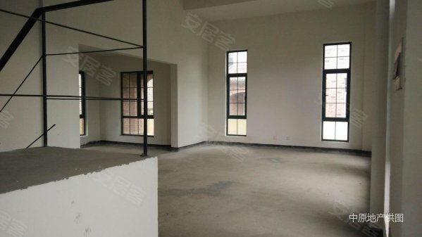 三车库 纯独栋别墅 户型好 动静分区 三地 铁口56米