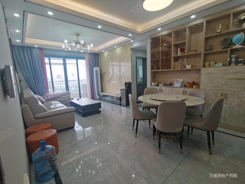 急卖笋盘健逸天地商圈成熟双卫格局南北通透精装好房