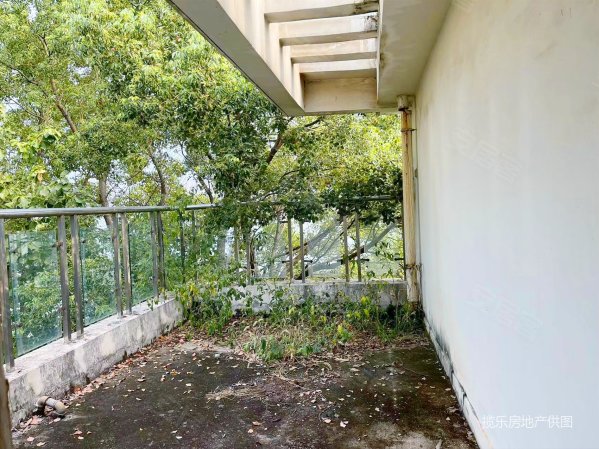 价格你定全湖景实300平南湖山庄别墅拐角边户共4层急售