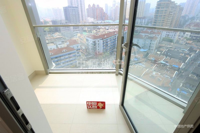 主卧朝南,电梯房,环境优美,精装修,复兴珑御(南区)二手房,3760万,4室2