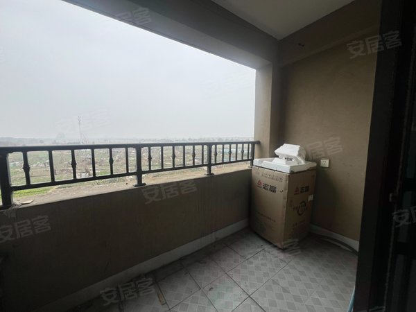 海宁海宁市区马桥经都名庭实拍马桥经都名庭朝南两房，家电齐全，拎包入住，免费停车。出租房源真实图片