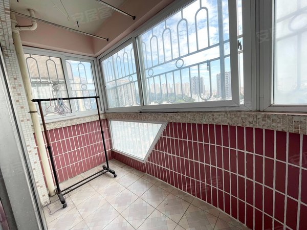 深圳布吉大芬汇福花园汇福花园 中间楼层 朝东南 通风采光好 随时看房