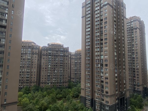 昆明呈贡市政府惠景园惠景园新出 精装两房带车位 家具家电齐全 领包