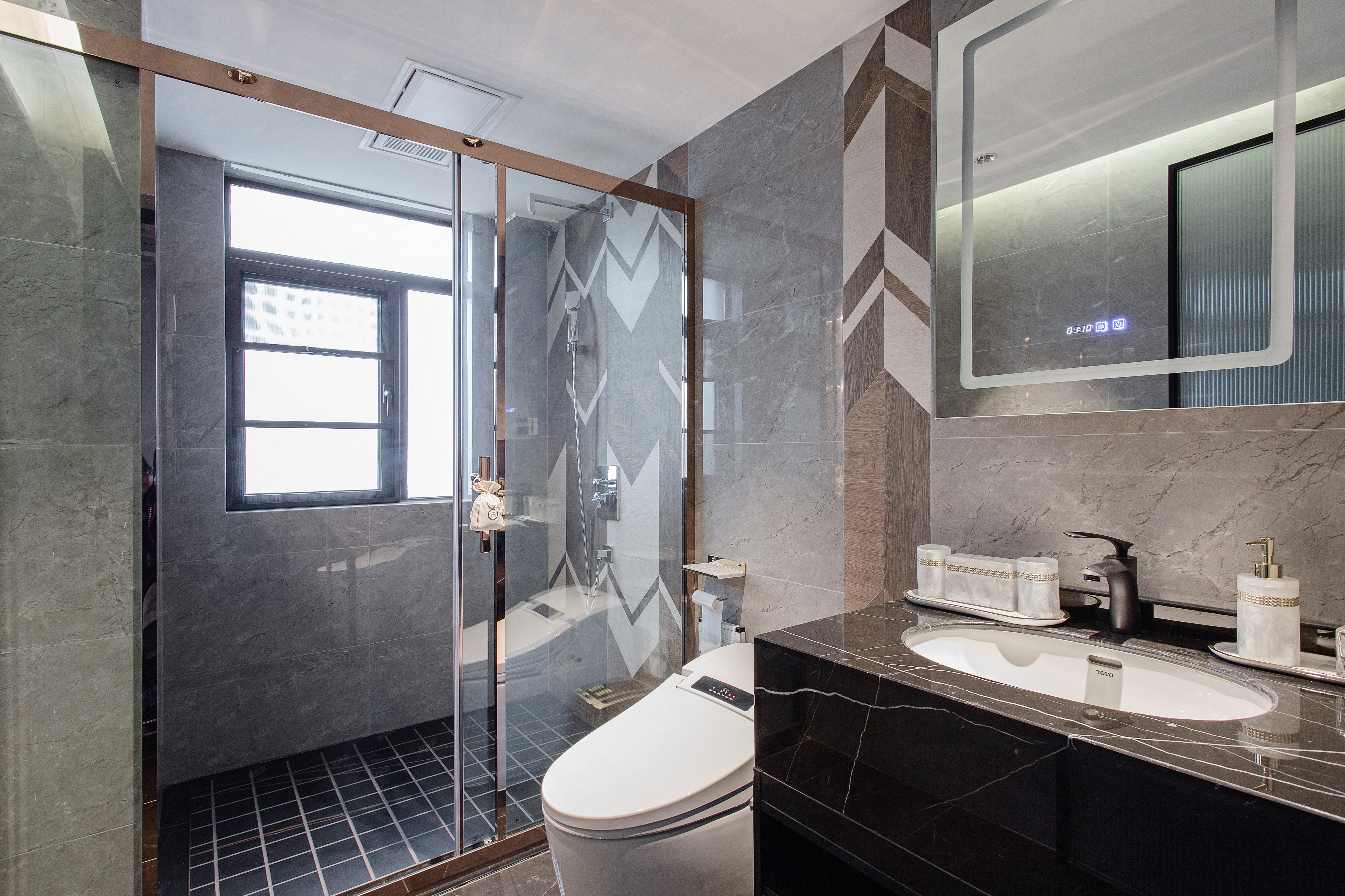 180㎡大平层,设计成欧式倍有面子,既大气又高雅!