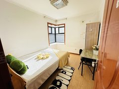 青岛李沧李村手慢无!下楼地铁二号线!中海国际社区 三户合租 有空调!出租房源真实图片