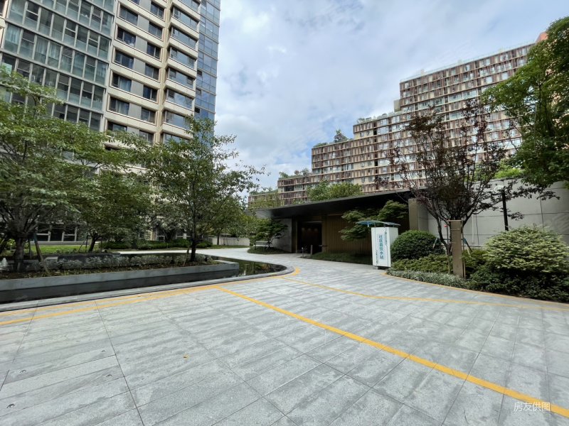 南京房产网>南京二手房>建邺二手房>茶南二手房>世茂天誉>800_600