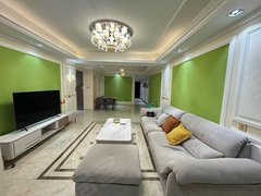 曲靖麒麟南城门市中心，三居室  好房出租，上班便捷。。出租房源真实图片