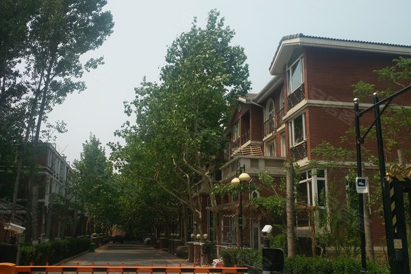 塞纳维拉水景别墅