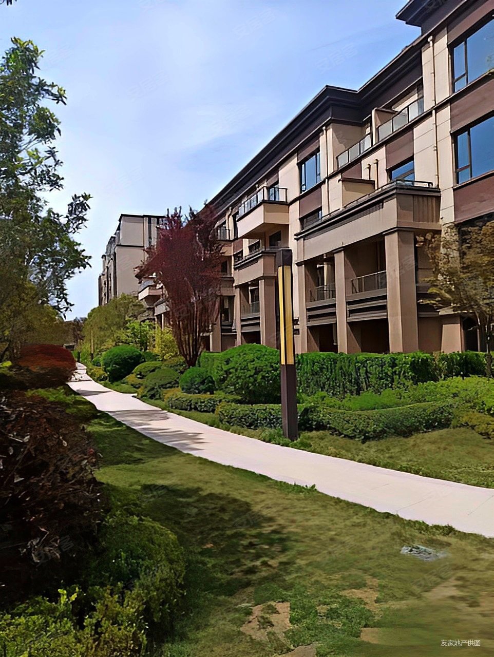 70年产权支持公积金,下叠别墅曲江东浐河旁,雁鸣湖居近地铁,中建锦绣