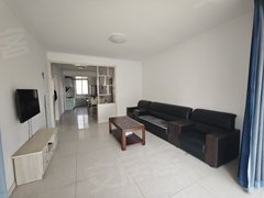 威海荣成石岛凤凰湖A区(凤凰小区) 阳光充足 南北通透 家电齐全出租房源真实图片