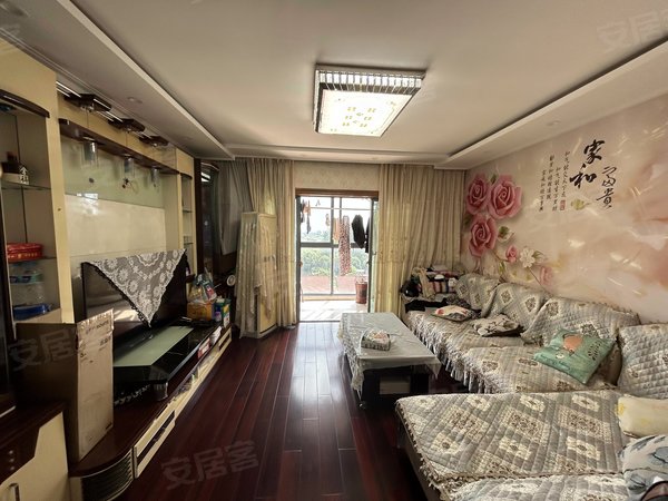 苏州常熟海虞四季花园(常熟)可短租 四季花园 精装三房 配套齐全 拎包