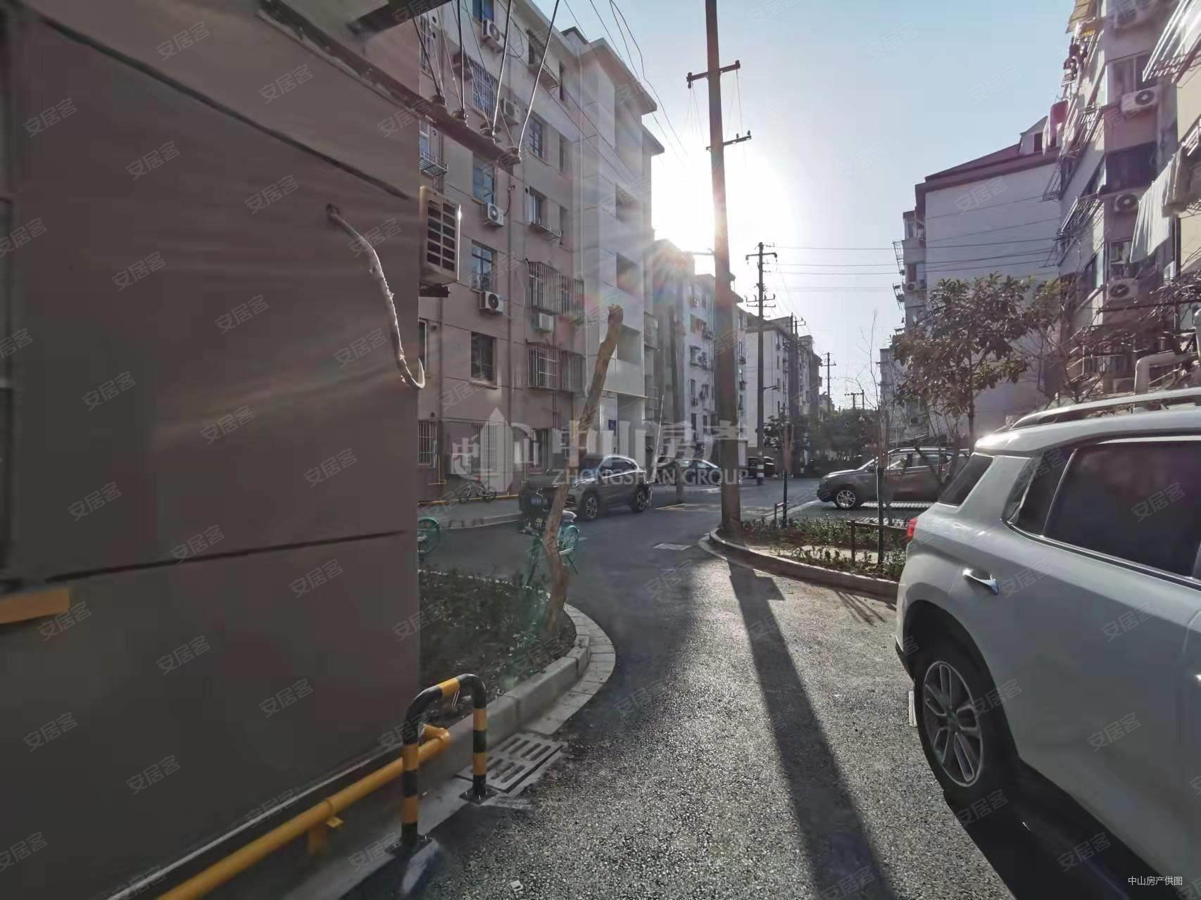 江海新村北区2室2厅1卫66.14㎡南北70万