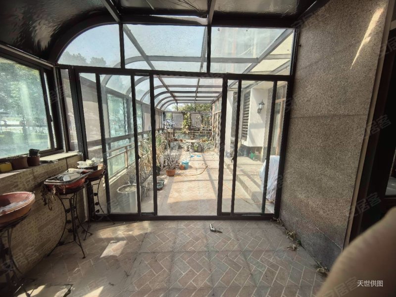 香梅花园加高1楼带花园带两个车位 看房方便 地理位置优越,香梅花园(1