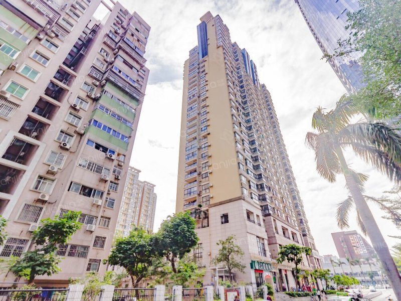 金碧时代广场3室2厅2卫135㎡南328万