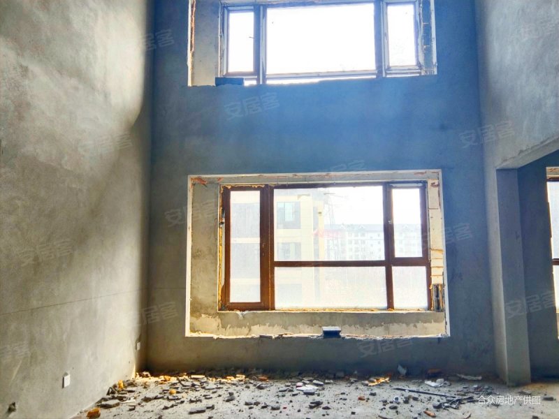 净月深水湾 电梯跃层 带花园 一梯一户 净月一实验九年