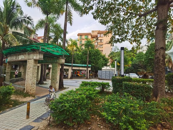 深圳龙岗坂田天景山庄五和 南坑地铁站 天景小区 整栋别墅出租 家私