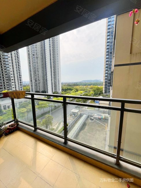 万科金域滨江一期