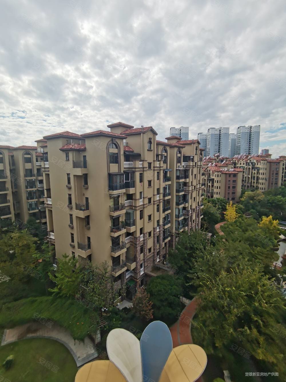 66万买楚雄小巴黎香颂美地118平大三房面对主景观 北浦鹿,香颂美地