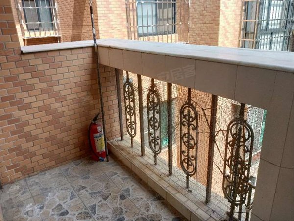 广州天河沙太南五仙花园五仙花园 4室2厅2卫 5800元 电梯房 精装修