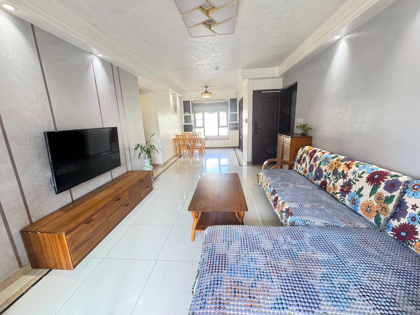 中海锦城3室2厅2卫112.64㎡南北175万